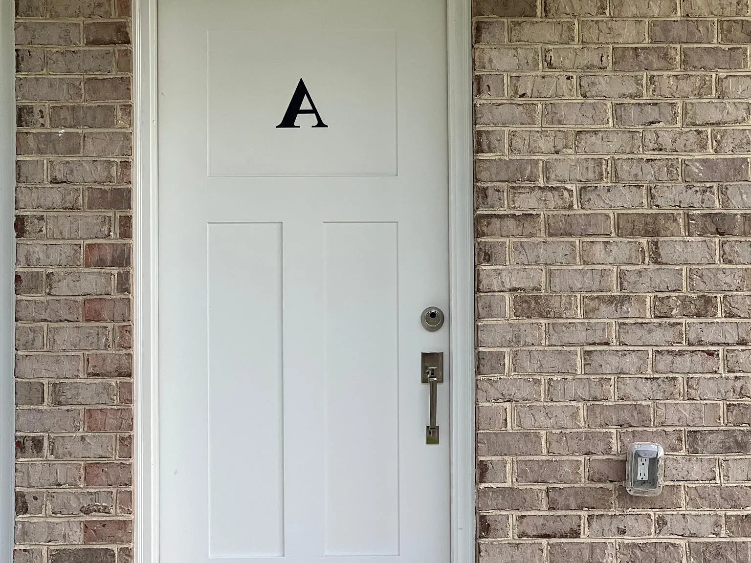 2 bed, 1169 sqft, $1,550 — Photo 2