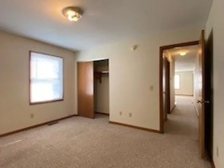 212 Stonewall Ct — Photo 8