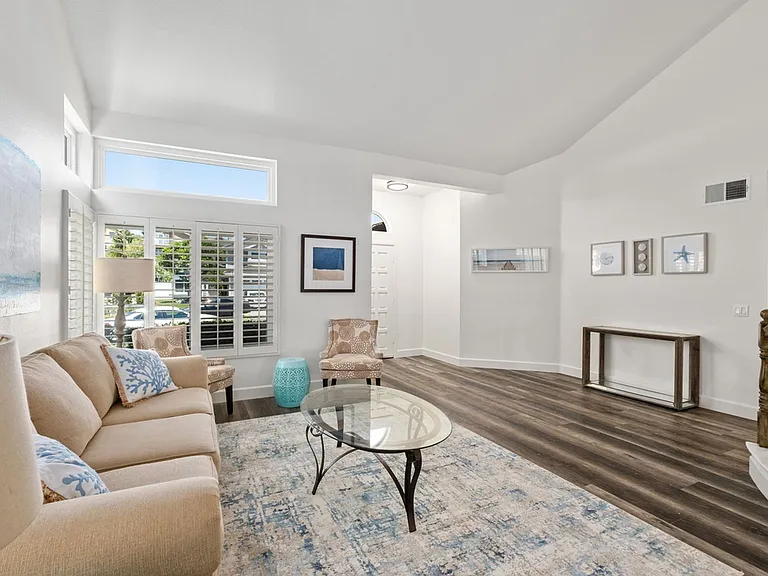 23952 Dory Dr — Photo 10