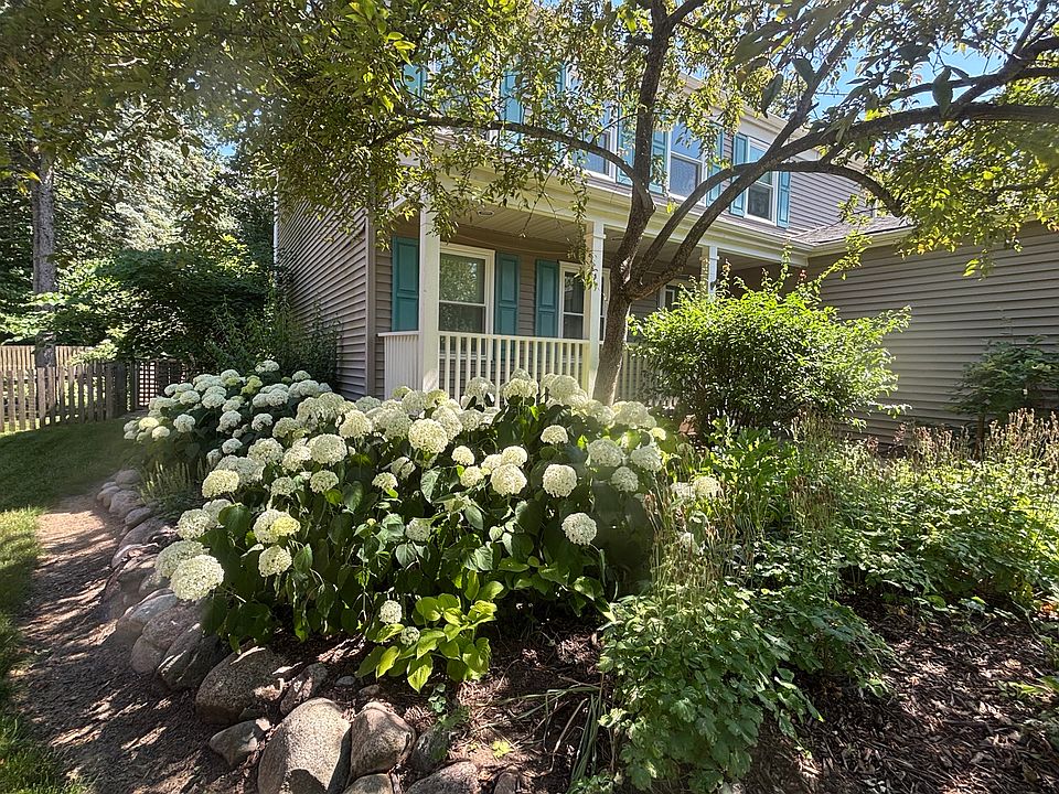 1st image of 635 Kingsbury Ct