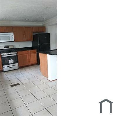 3rd image of 8202 Coatsbridge Ct