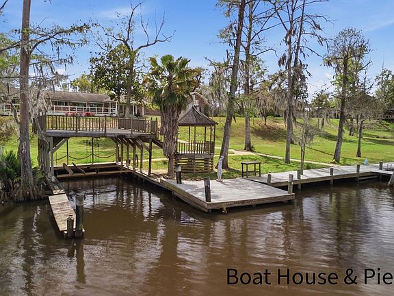 5th image of 1024 Hollis Rd