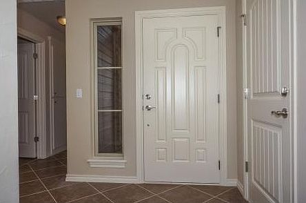 2nd image of 2209 Alameda Park Dr