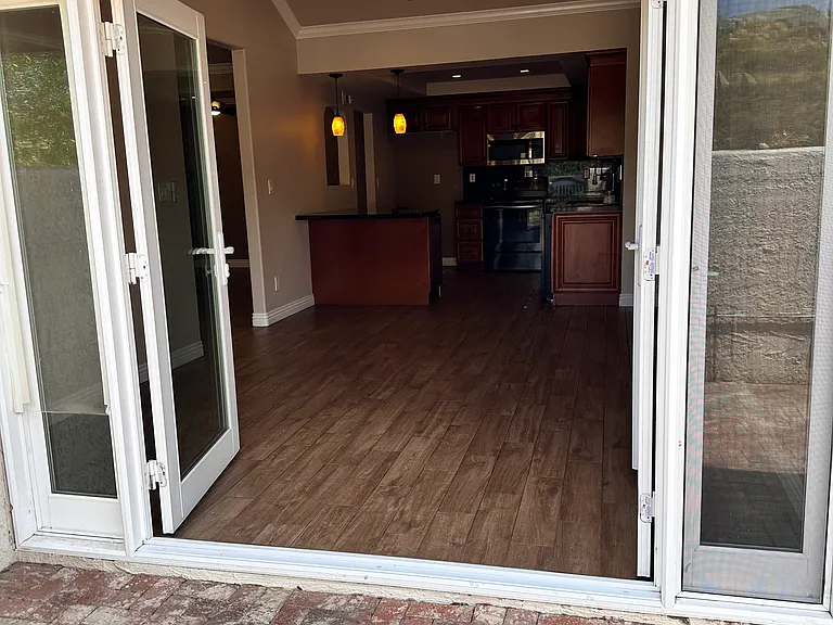 22540 Jeffrey Mark Ct #5 — Photo 25