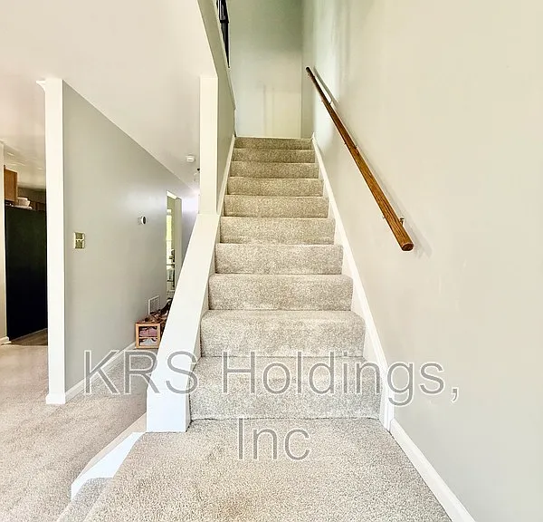 4232 Stockbridge Dr — Photo 10