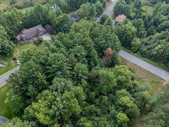 3rd image of 610 PENINSULA LANE