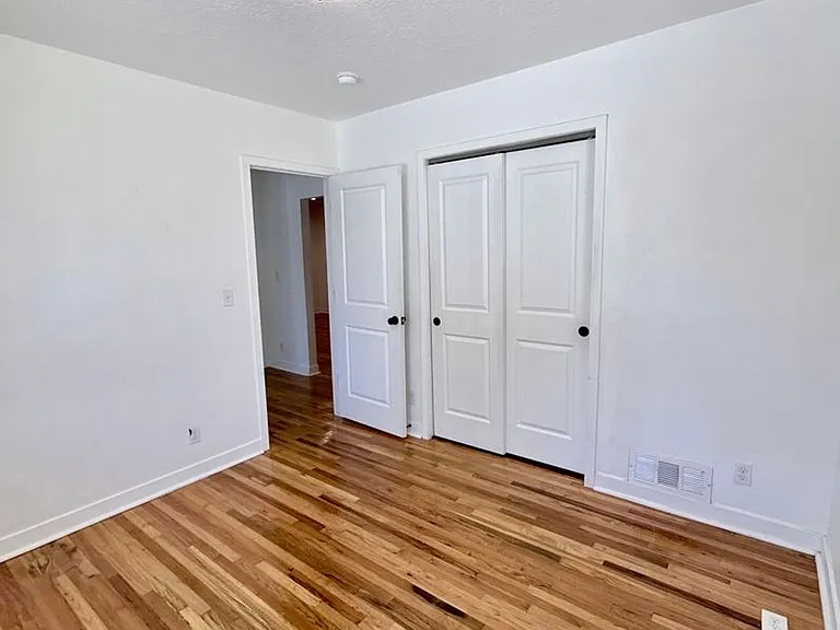 477 E Williams Ave — Photo 15
