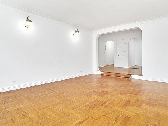 5th image of 4300 Broadway #3M