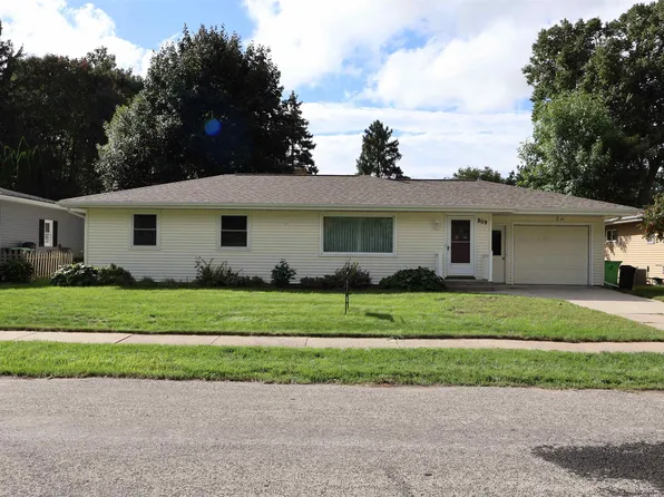 809 North St, Beaver Dam, WI 53916