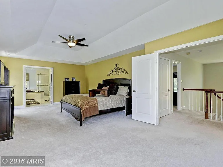 17533 Applewood Ln — Photo 17