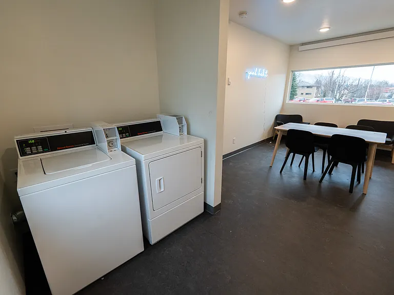 502 E Broadway St #5 — Photo 9