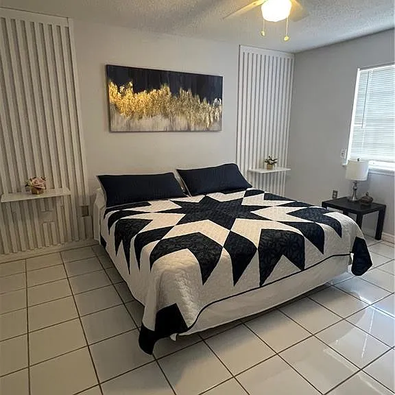 712 Toronto Ave #6 — Photo 7
