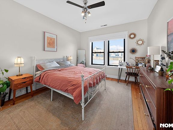 5th image of 4617 N Paulina St APT 3A