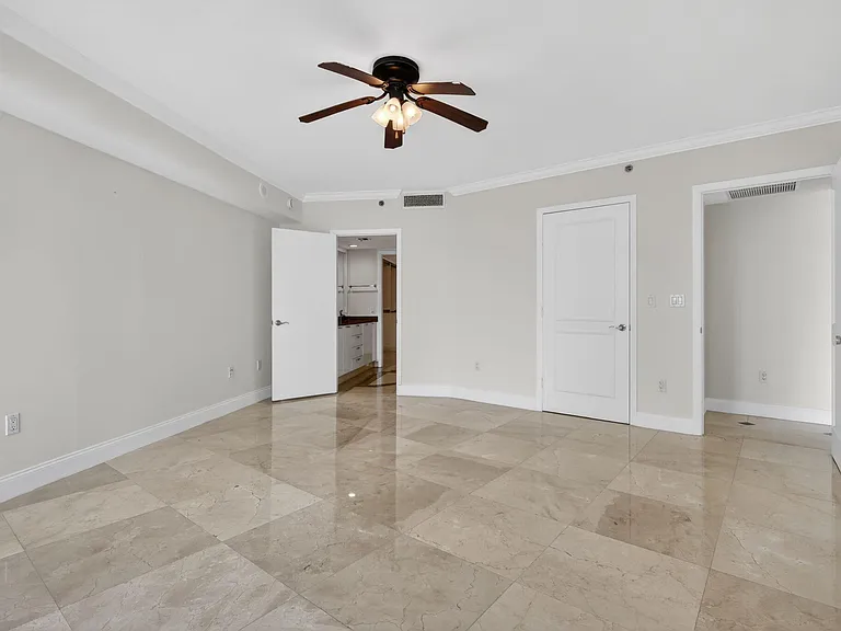 18911 Collins Ave #2303 — Photo 14