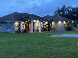 2303 McGee Rd, Plant City, FL 33565