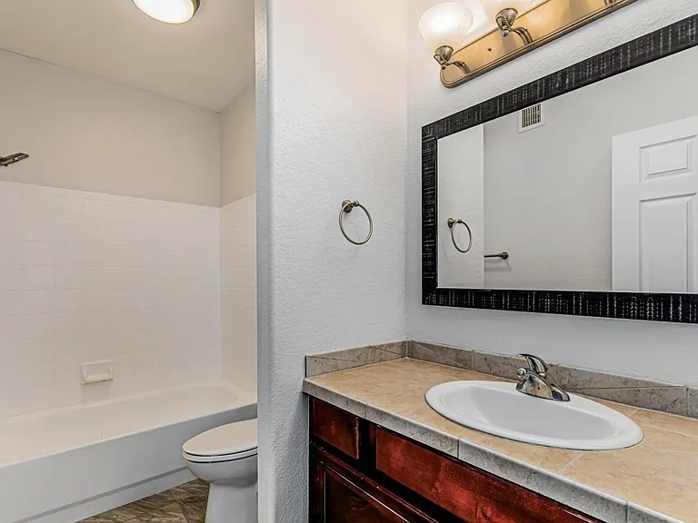 4925 E Desert Cove Ave #106 — Photo 6