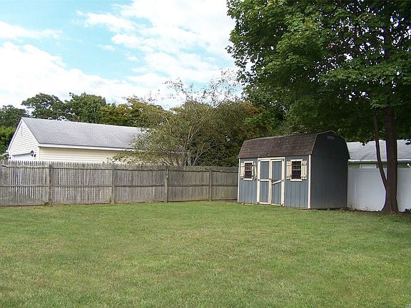 2nd image of 147 Huguenot Dr
