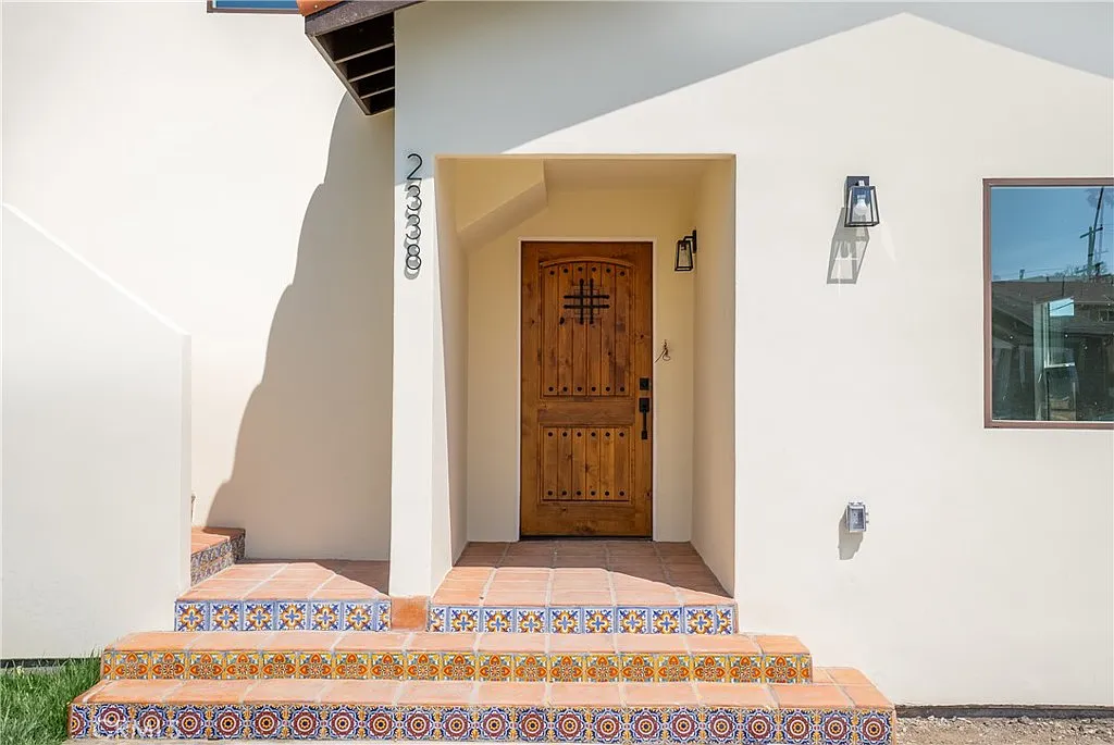 3 bed, 1250 sqft, $4,000 — Photo 2