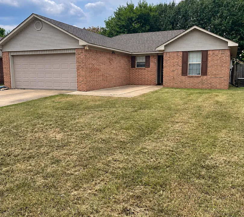 1425 Joyner Dr