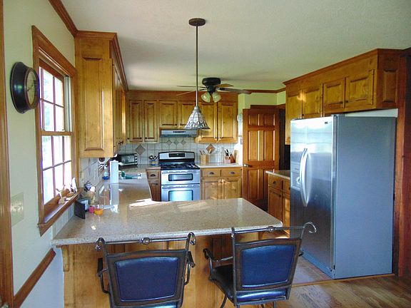 silestone, stainless steele