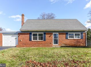 233 Cardinal Rd, Lititz, PA 17543