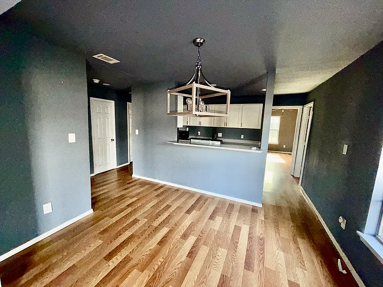 2522 W Clarendon Dr — Photo 9