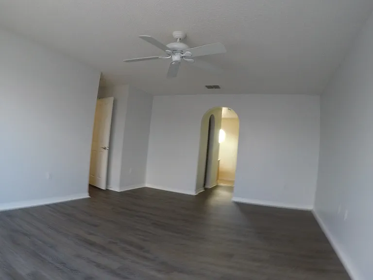 5002 Strada Dr — Photo 25