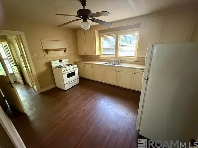 338 Claiborne St — Photo 4