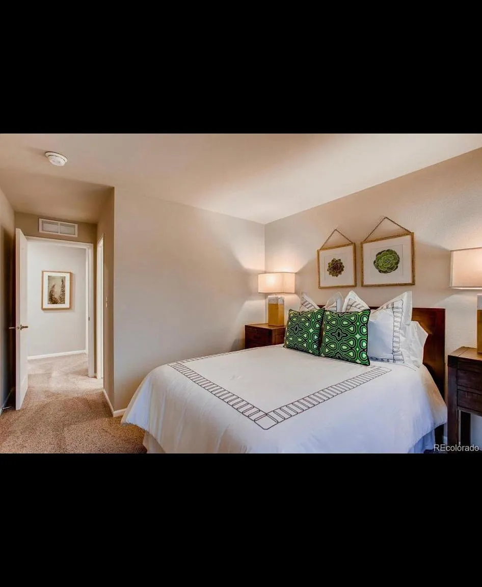 793 Great Plains Ave — Photo 2