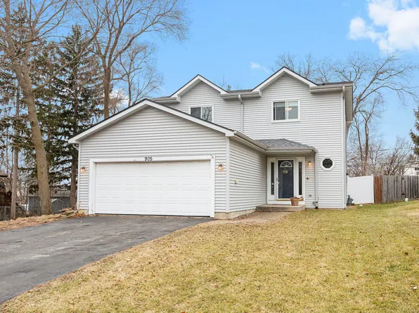 905 Grand Blvd, Wauconda, IL 60084