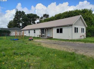 3804 Maple Ln, Tillamook, OR 97141