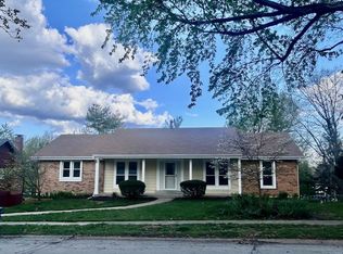 626 Shady Meadows Dr, Ballwin, MO 63011