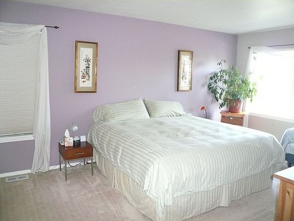 Huge master suite with attached bath and walk-in closet