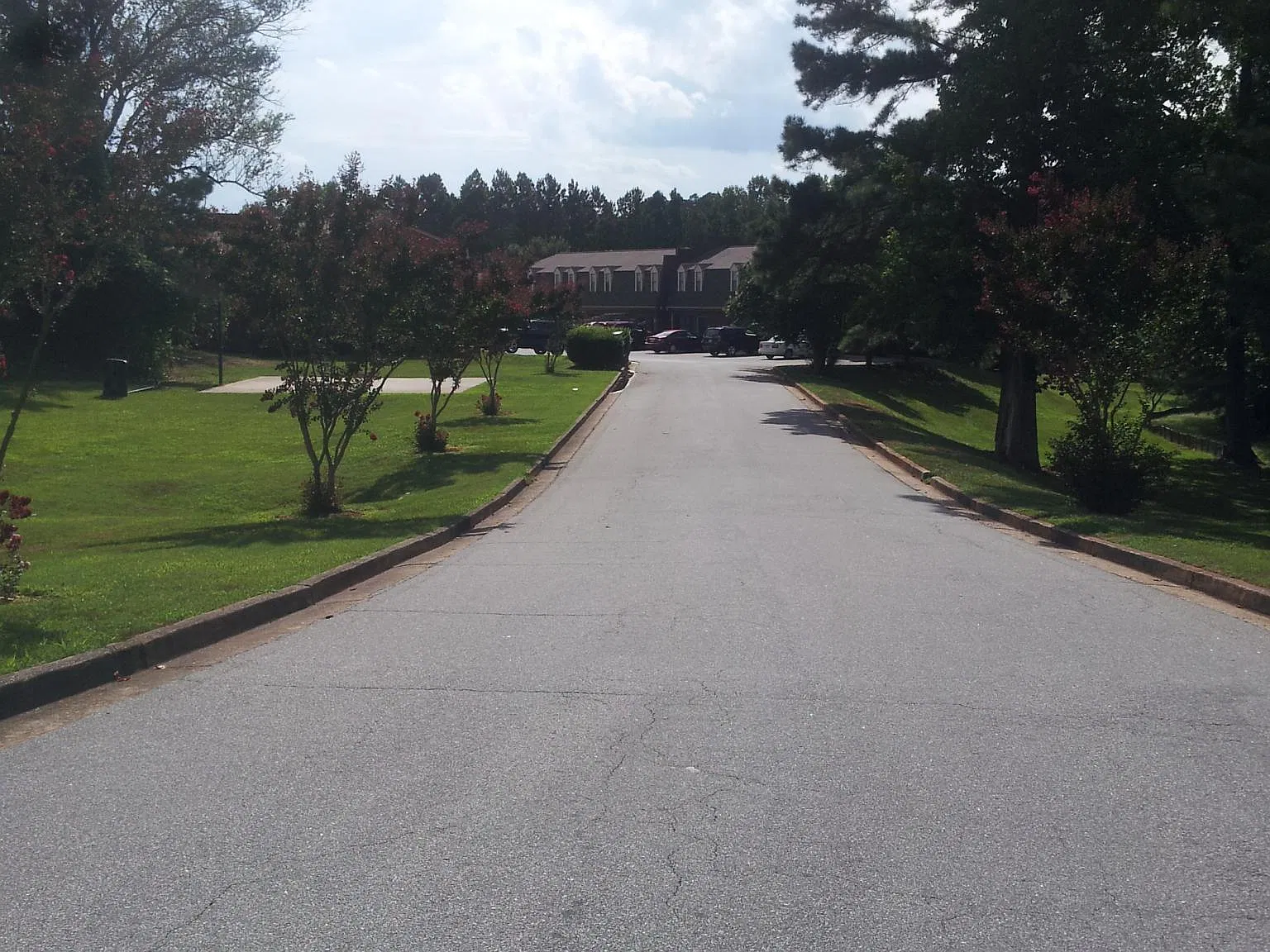2 bed, 1.5 bath, 1024 sqft, $1,575 — Photo 2