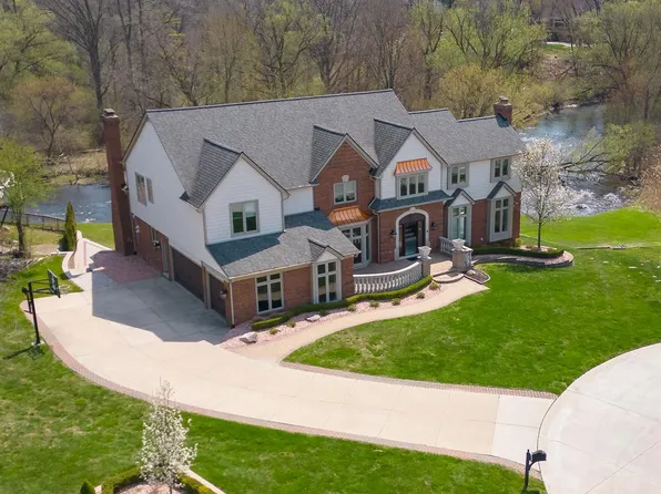 2970 Pheasant Ring Ct, Rochester Hills, MI 48309