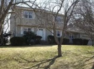 90 Justice Dr, Amherst, MA 01002