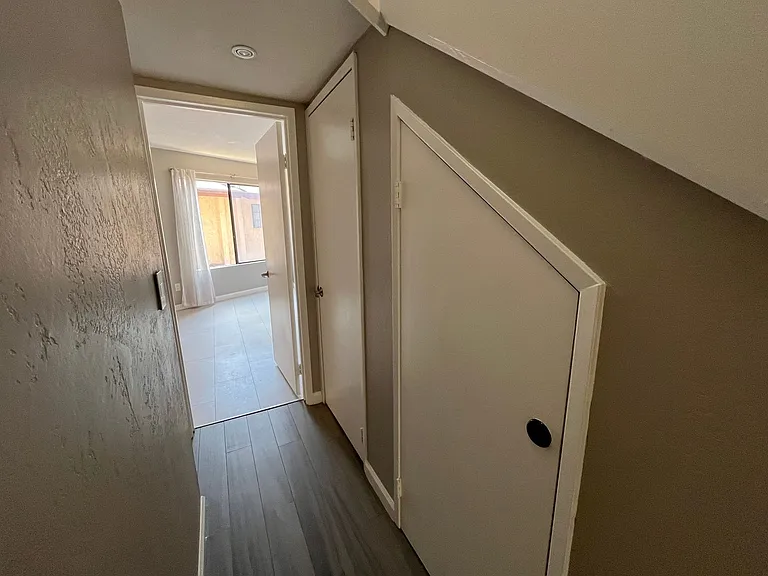 1121 Eureka St #1 — Photo 7