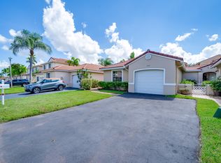 17312 NW 6th Ct, Pembroke Pines, FL 33029