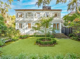 7 1/2 Stolls Aly, Charleston, SC 29401