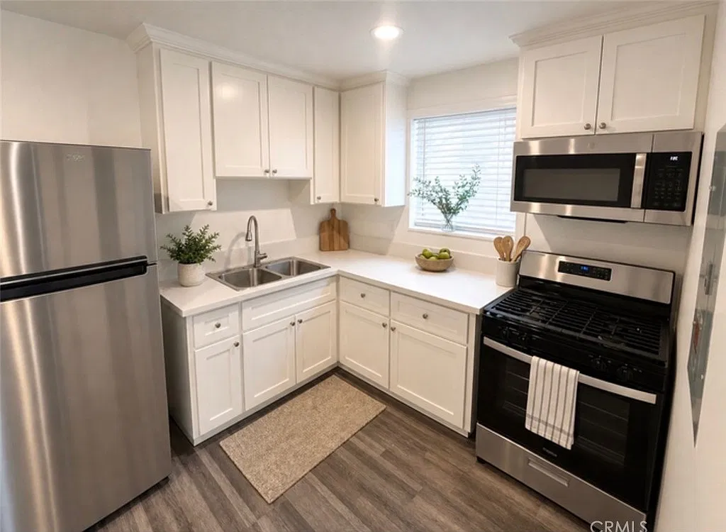 1 bed, 1990 sqft, $1,950 — Photo 1