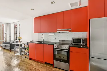 Rented by R New York