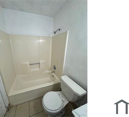 5th image of 705 Long Ct