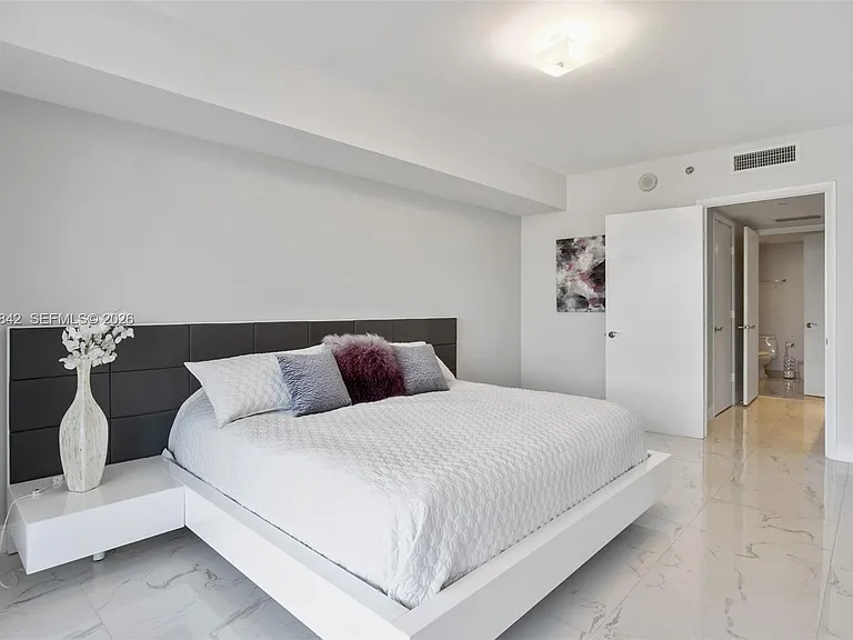1800 S Ocean Dr #909 — Photo 9