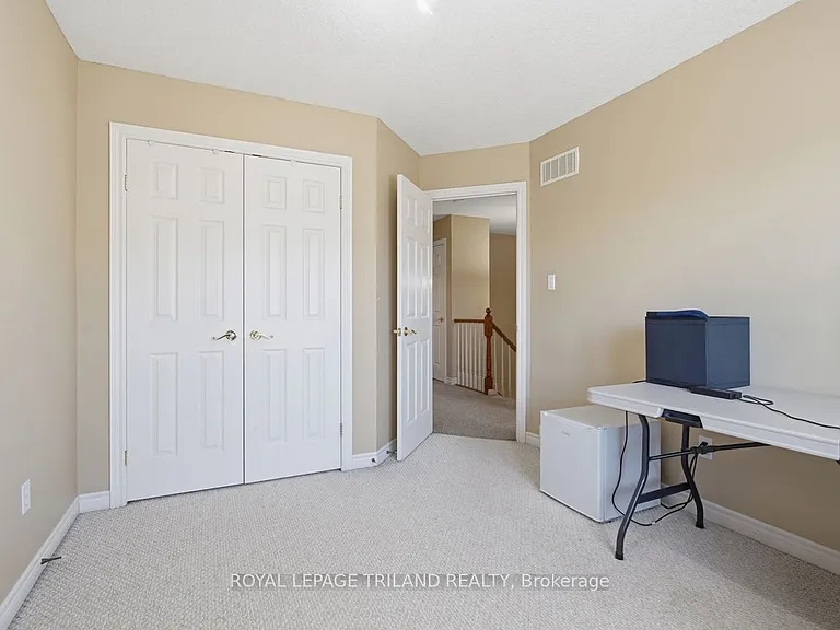 600 Hyde Park Rd #127 — Photo 31