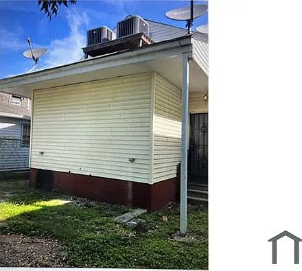 2724 Martin Luther King Jr Blvd — Photo 11
