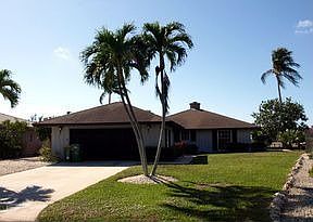 2nd image of 1112 Gayer Way