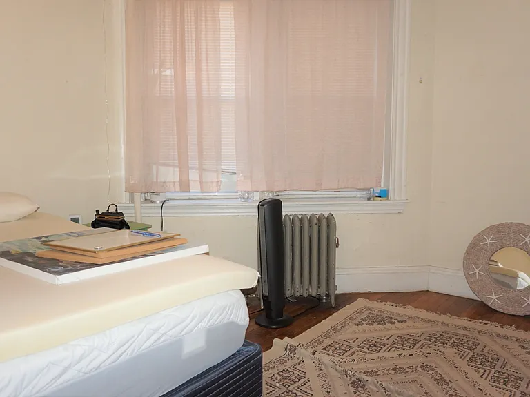 56 Egmont St #1 — Photo 11