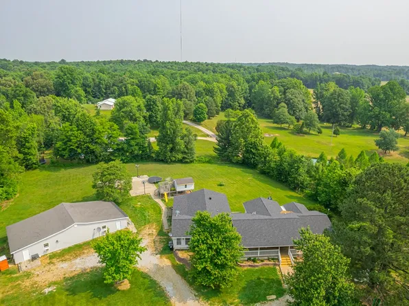 4275 Greenbriar Rd, Utica, KY 42376