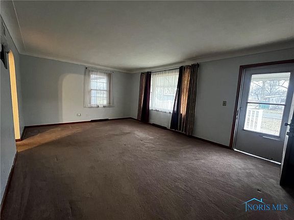 5th image of 330 W Washington St