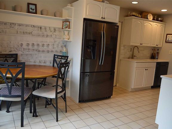 2nd image of 51 Miller Ave